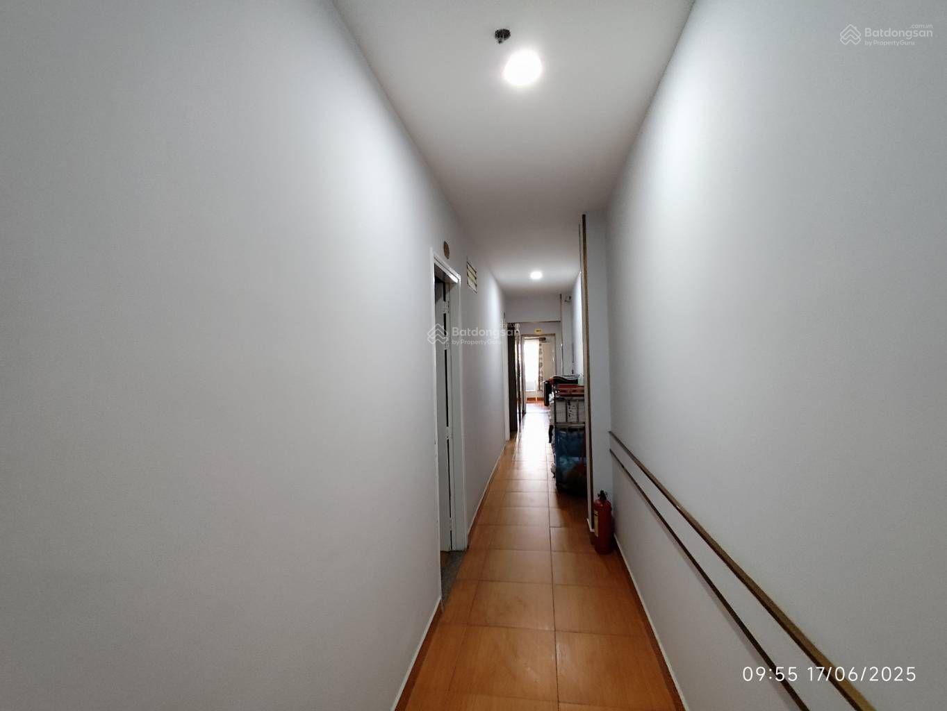 Bán khách sạn đường 8m thông Dương Quảng Hàm 22PN 23WC Bán khách sạn đường 8m thông Dương Quảng Hàm 22PN 23WC