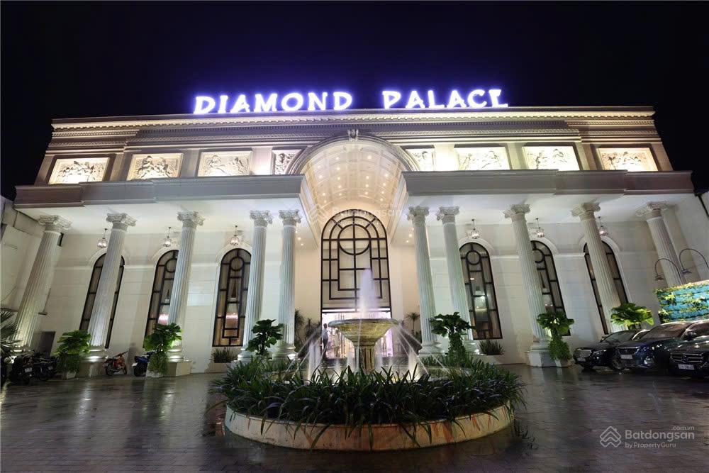 Hot! Nhà hàng mặt tiền Lý Chiêu Hoàng, Quận 6. DT: 20 x 66m. CN: 1226m2. HĐT 270 triệu. Giá: 220 tỷ Hot! Nhà hàng mặt tiền Lý Chiêu Hoàng, Quận 6. DT: 20 x 66m. CN: 1226m2. HĐT 270 triệu. Giá: 220 tỷ