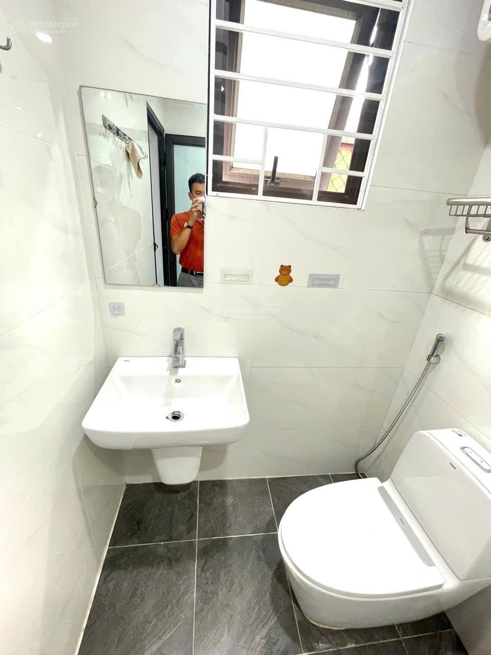 NHÀ ĐẸP 6 TẦNG THANG MÁY - MỘT NHÀ RA Ô TÔ TRÁNH - SỔ NỞ HẬU (CHỈ 5.8 TỶ)