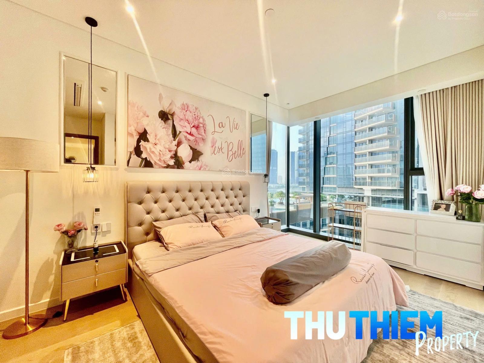 Bán gấp căn hộ 2 phòng ngủ Thủ Thiêm Quận 2, TPHCM chỉ 24 tỷ đầy đủ nội thất