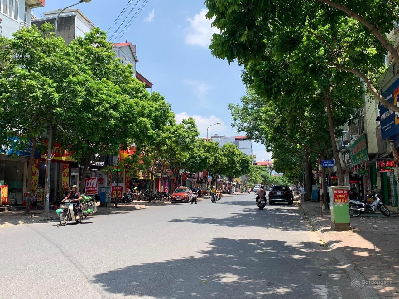 BÁN GẤP:CĂN 4,5T/ DT:90M2/MT:6M/ KINH DOANH NGÀY ĐÊM/ PHỐ THÀNH TRUNG TRÂU QUỲ/ GIA LÂM/GIÁ :21TY