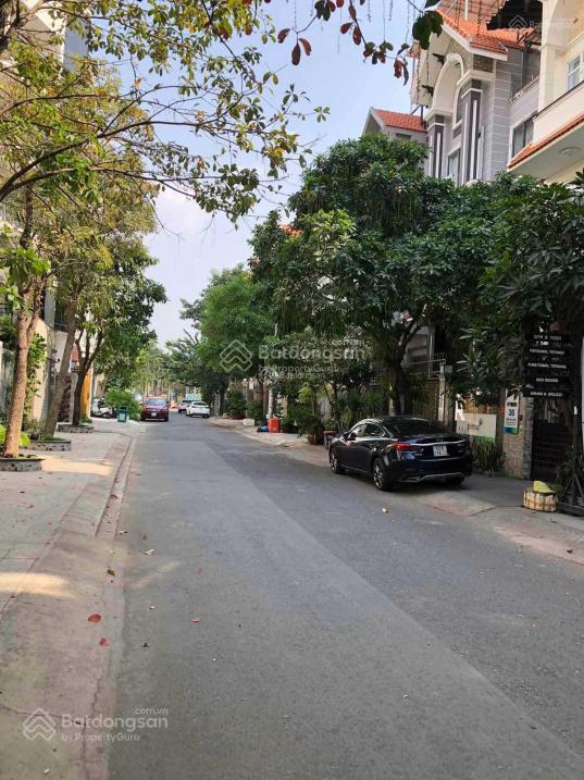 Bán nhà KDC HimLam Tân Hưng Q7. DT 5x20m. Giá 27 tỷ