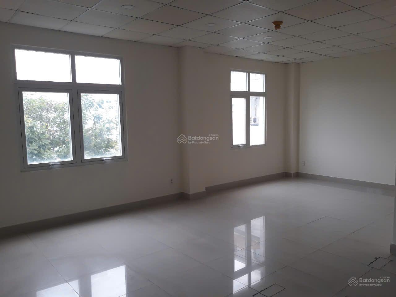 Cho thuê văn phòng khu thương mại Phú Mỹ Hưng Quận 7, giá thuê 18 triệu/tháng