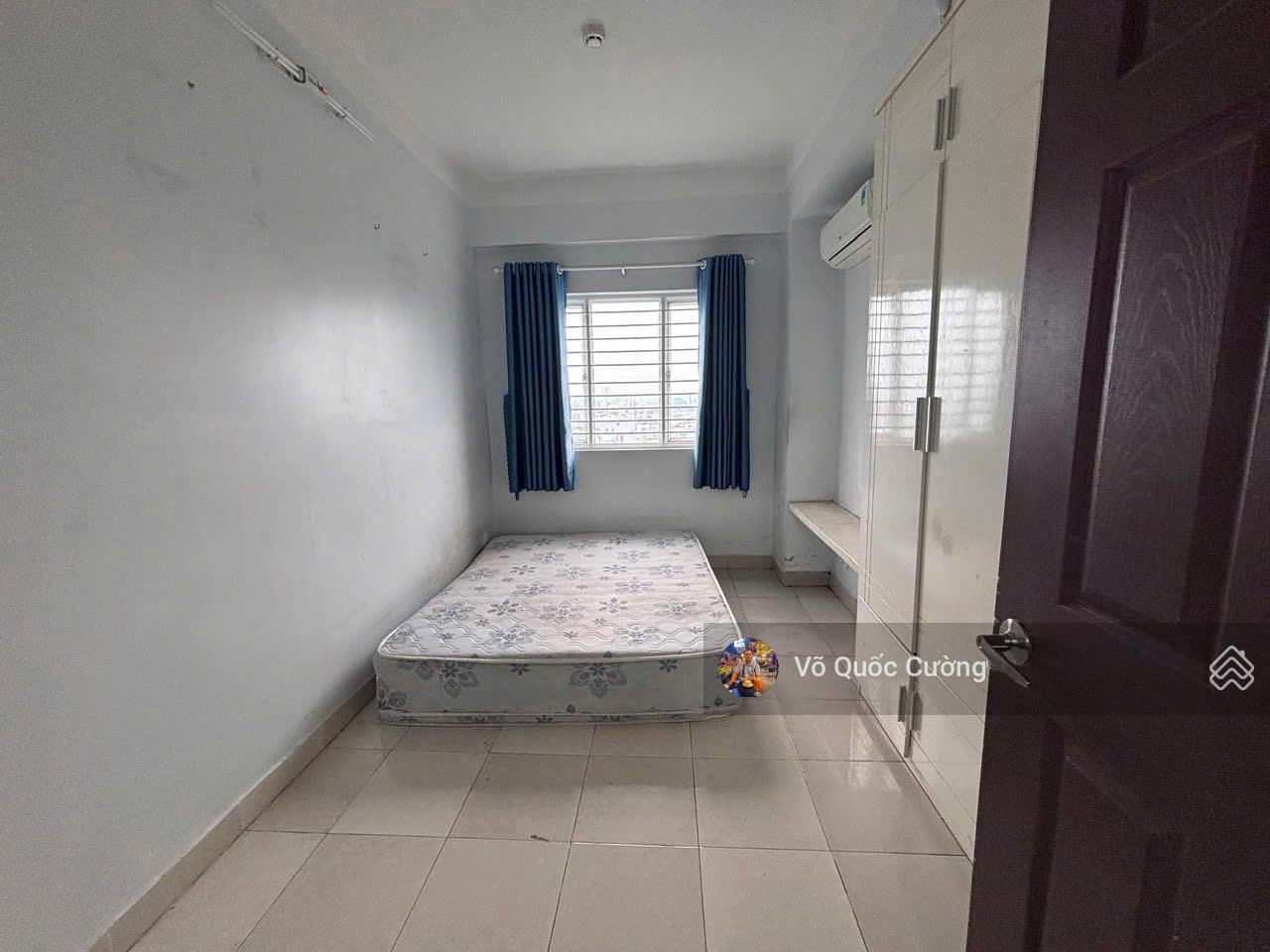 Gia đình tôi cần bán gấp chung cư Nhất Lan 3. Bình Tân. 55m2, 2PN 1WC. 1,750 tỷ TL. Sổ hồng sẵn