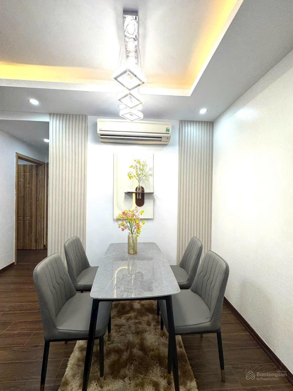 Bán CC 2PN, 2WC full NT giá tốt chỉ với 6.45 tỷ tại 90 Nguyễn Tuân, Thanh Xuân, Hà Nội