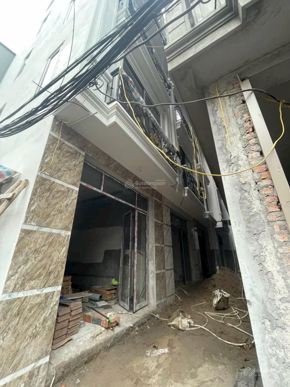 Chủ bán nhà xây mới 5 tầng phố Việt Hưng 30m2 giá chỉ hơn 5 tỷ ngay cạnhVinhomes cầu Trần Hưng Đạo Chủ bán nhà xây mới 5 tầng phố Việt Hưng 30m2 giá chỉ hơn 5 tỷ ngay cạnhVinhomes cầu Trần Hưng Đạo