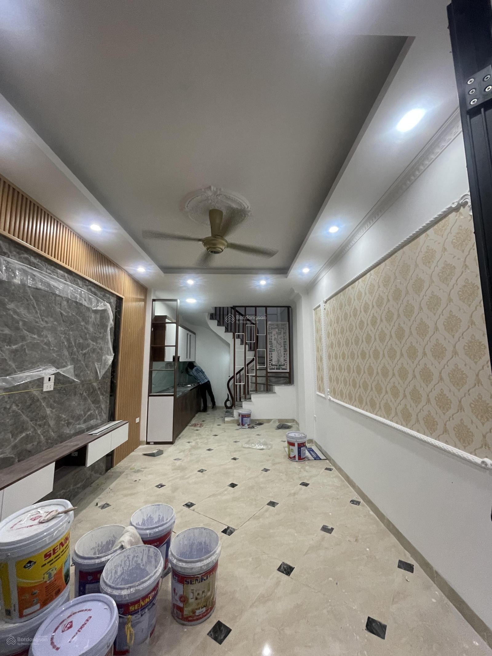 Bán nhà 32m2 giá 3,7 tỷ tại đường Đồng Nhân trong đê thiết kế tân cổ hiện đại sổ đỏ chuẩn xây 5T
