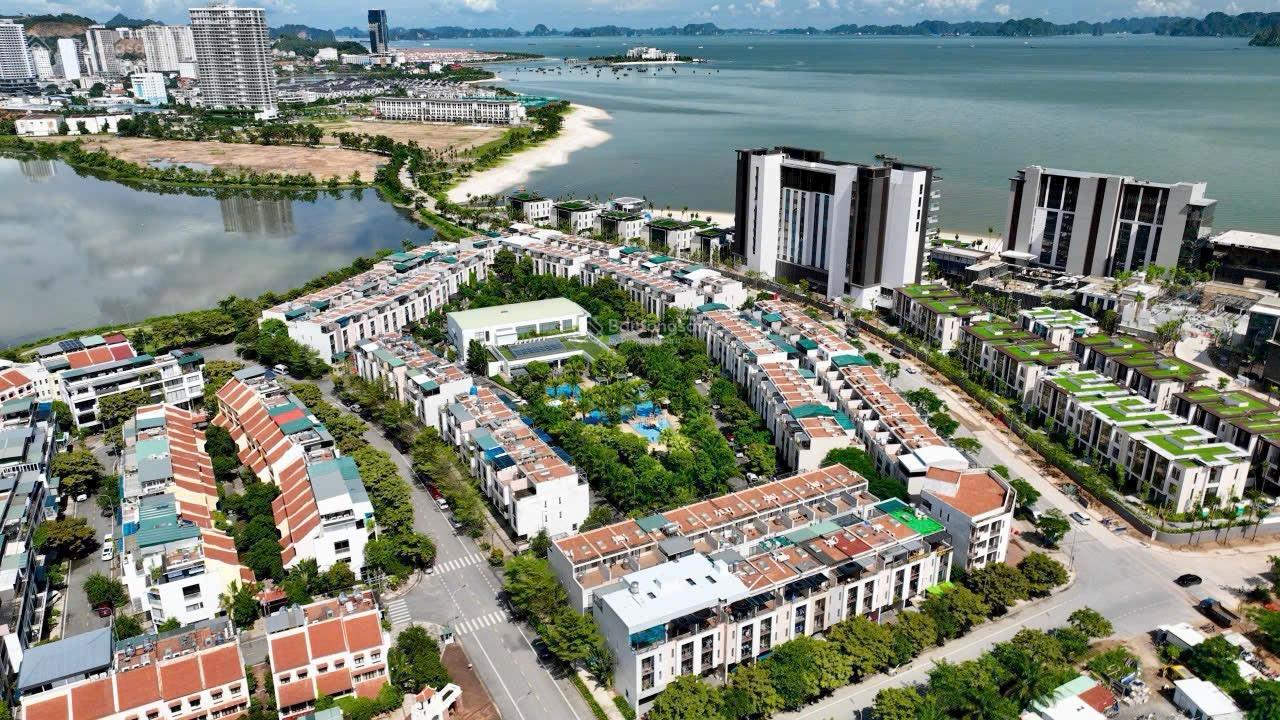Ngộp bank thanh khoản nhanh căn Lotus mặt đường chính giá chỉ 11 tỷ
