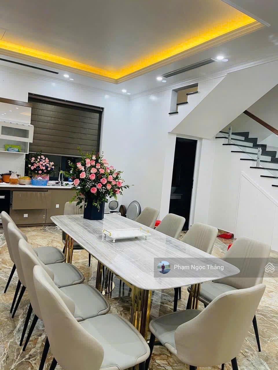 Bán biệt thự Vĩnh Niệm Lê Chân 240m² ngang 12m giá chỉ khoảng 15 tỷ