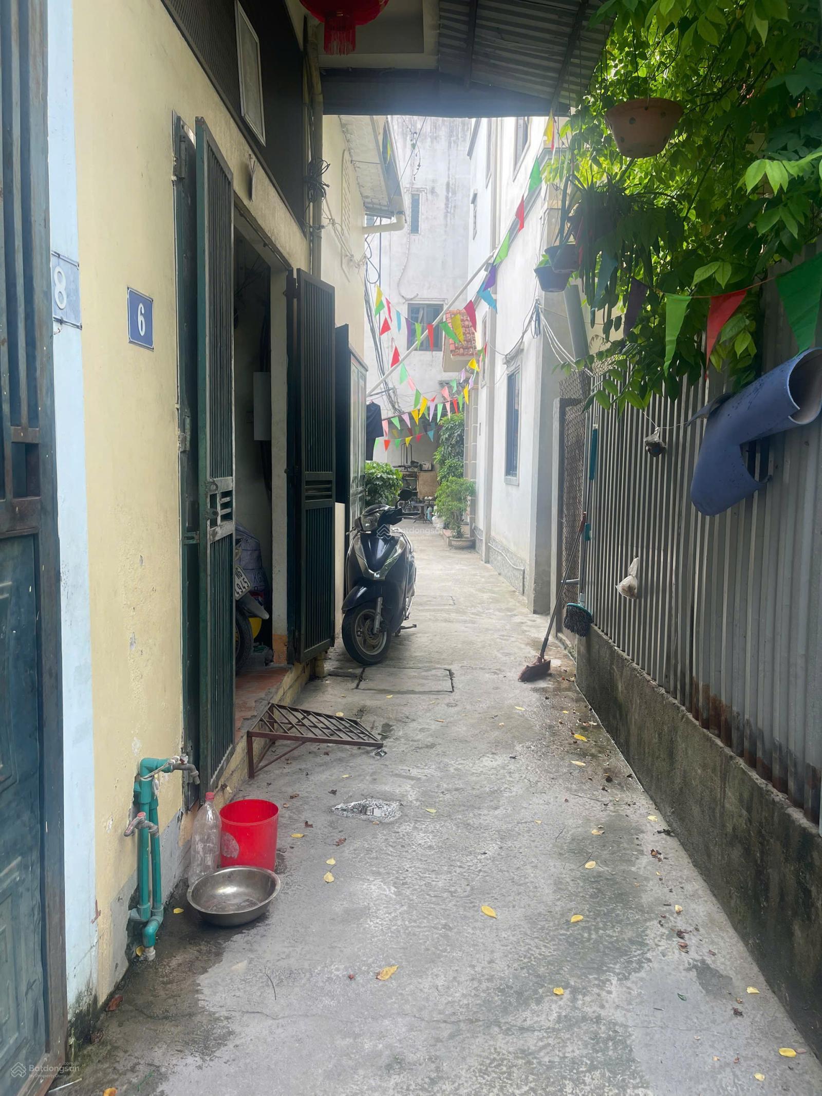 Tu Hoàng, Nhốn, Nam Từ Liêm. Bán nhà cấp 4 còn mới, DT 39m2, 114tr/m2. Ngõ 2m, MT 3.6m, gần đg ôtô