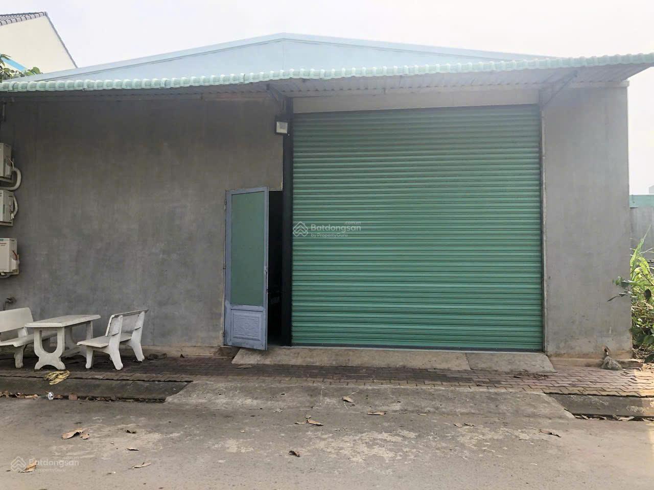 Bán nhà kho(10x23) 230m2 full thổ sổ riêng - đường xe tải tránh - KDC Vĩnh Phú 1 giá chỉ 8,8 tỷ TL