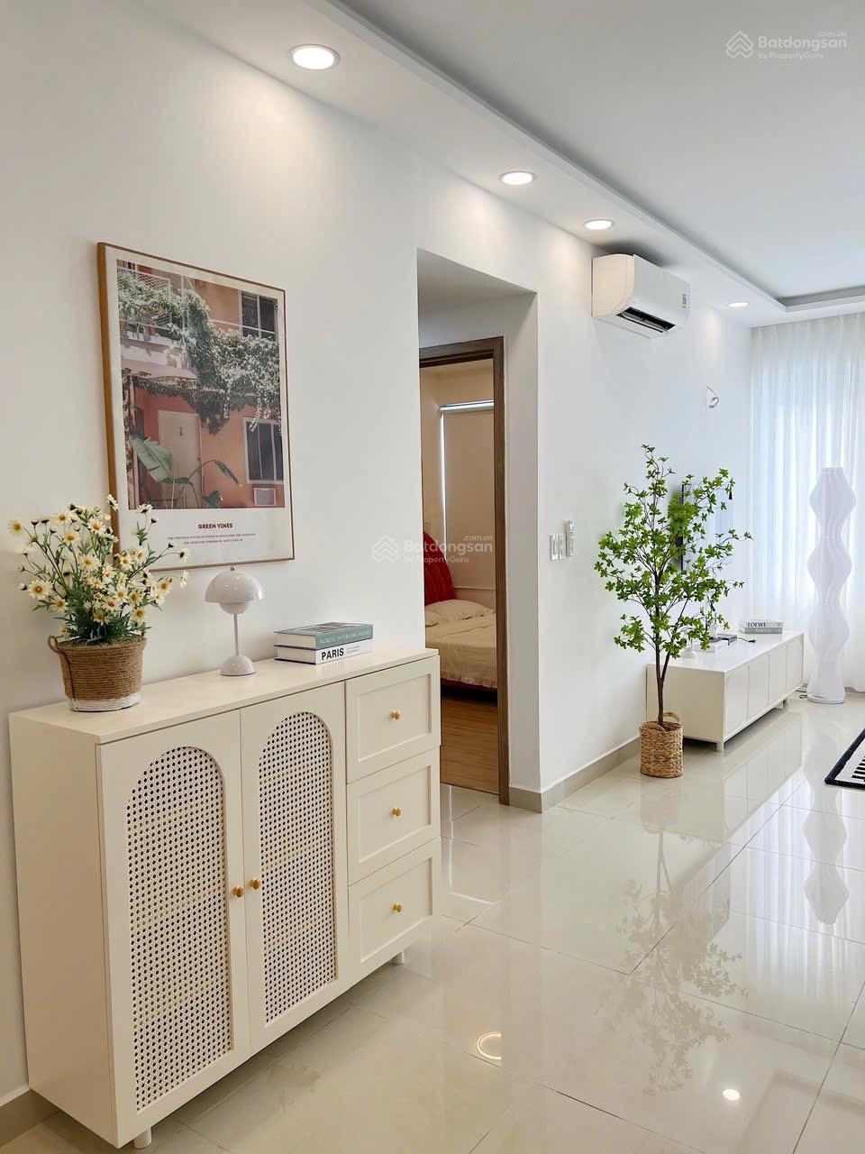 Cho thuê căn góc - tầng 12 - Citi Soho - 60m2 - 2PN/2WC - full nội thất cao cấp - dọn vào ở ngay