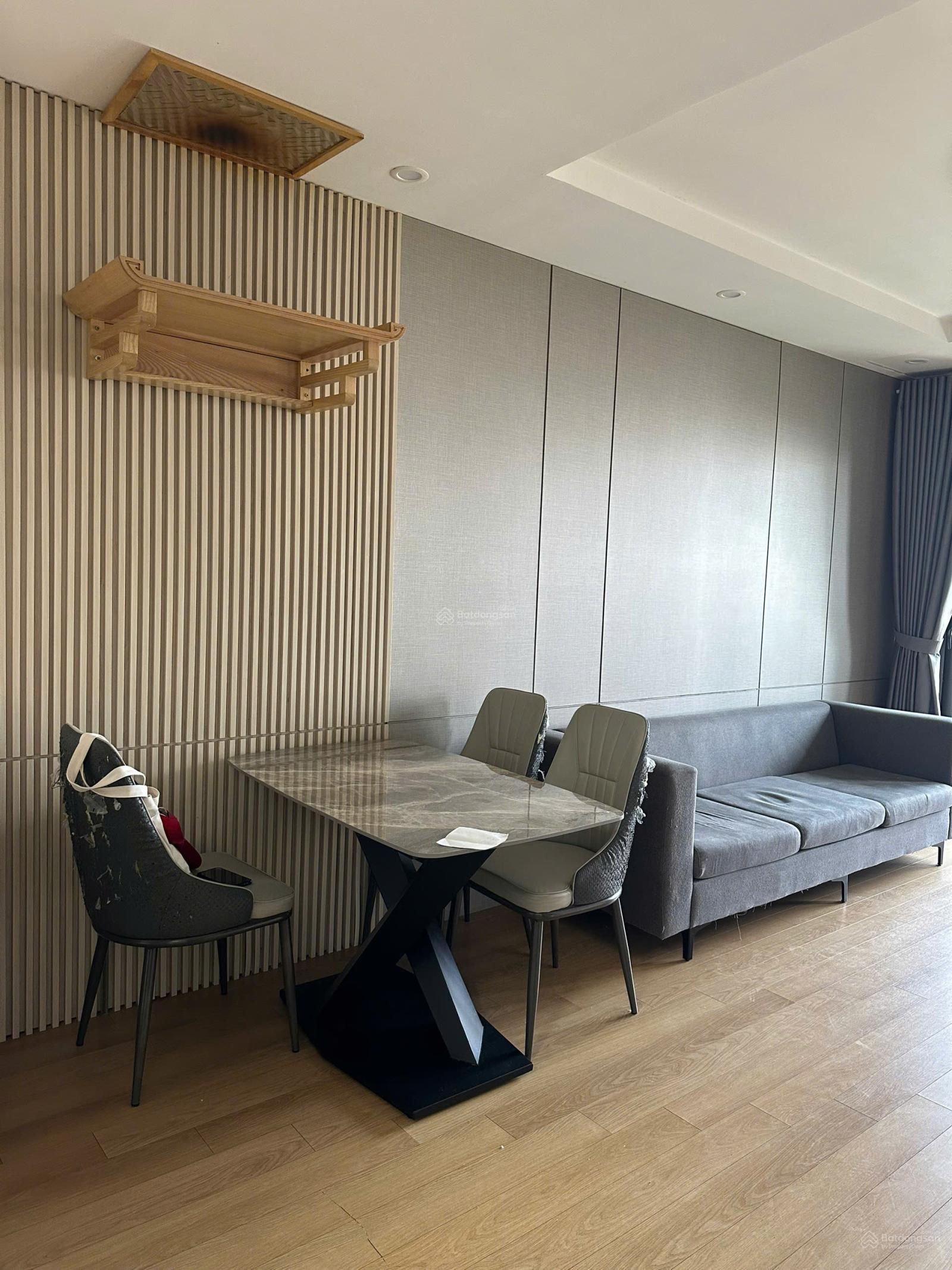 Cho thuê căn hộ 2PN - 2VS tòa tháp A dự án La Casta Văn Phú nội thất đầy đủ đồ chuyển vào ở đầu T7