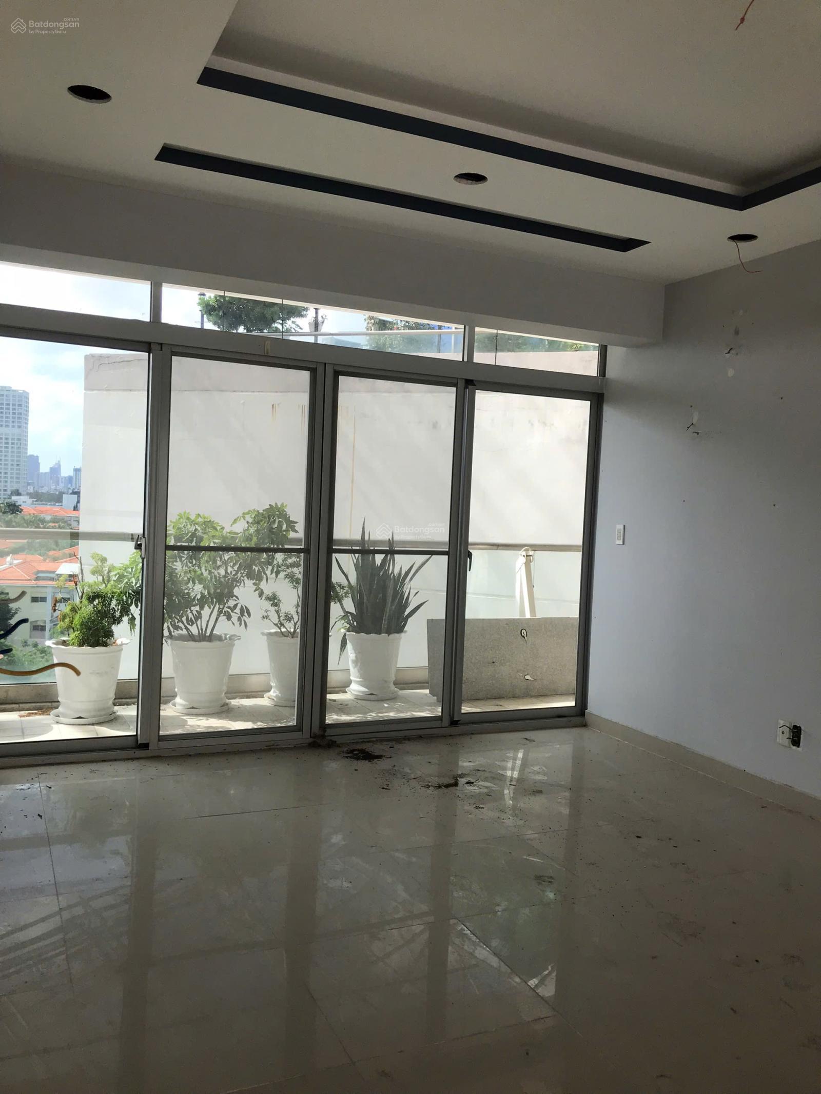 Bán CH Garden Court 2. DT 100m2 lầu trung - nhà trống 2PN 2WC thích hợp mua về decor - giá 9.6 tỷ Bán CH Garden Court 2. DT 100m2 lầu trung - nhà trống 2PN 2WC thích hợp mua về decor - giá 9.6 tỷ