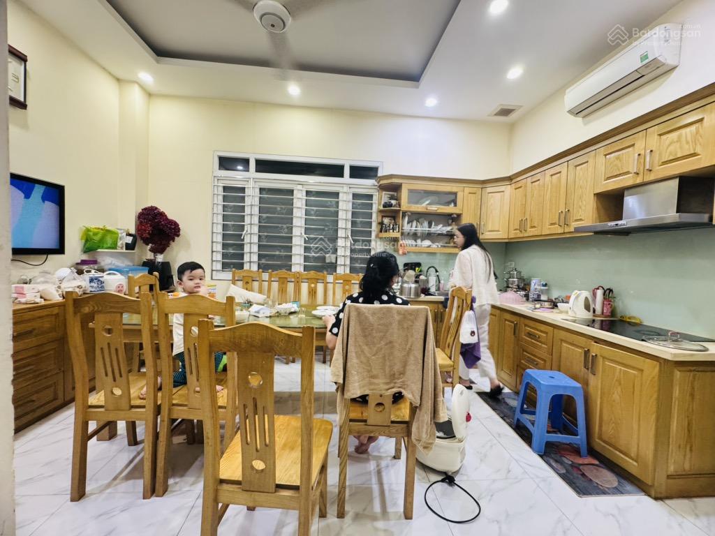 Bán nhà phố Trương Định, Hai Bà Trưng, HN, 35m2, mặt ngõ kinh doanh, 8,2 tỷ