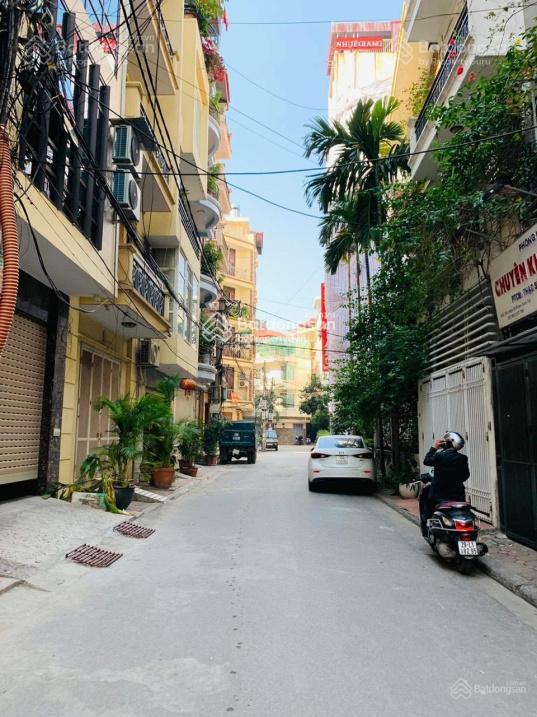 Bán gấp nhà phân lô - 121 Chùa Láng, Đống Đa 53m2, 5 tầng, ô tô tránh nhau, giá 19.5 tỷ