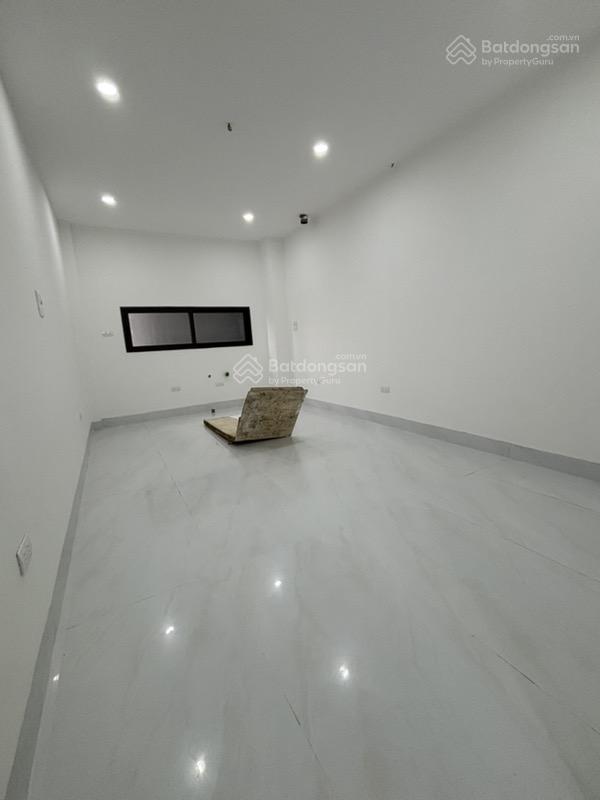 Bán nhà phố Đức Giang Long Biên 50m2- 5 tầng- 10 tỷ hơn, lô góc, thang máy, ô tô, gần Bình Minh Bán nhà phố Đức Giang Long Biên 50m2- 5 tầng- 10 tỷ hơn, lô góc, thang máy, ô tô, gần Bình Minh