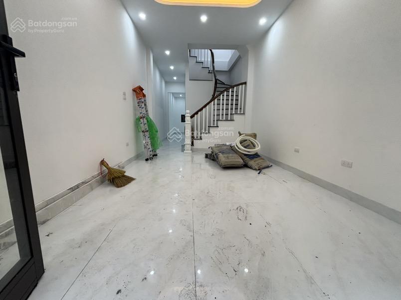 Bán nhà phố Đức Giang Long Biên 50m2- 5 tầng- 10 tỷ hơn, lô góc, thang máy, ô tô, gần Bình Minh Bán nhà phố Đức Giang Long Biên 50m2- 5 tầng- 10 tỷ hơn, lô góc, thang máy, ô tô, gần Bình Minh