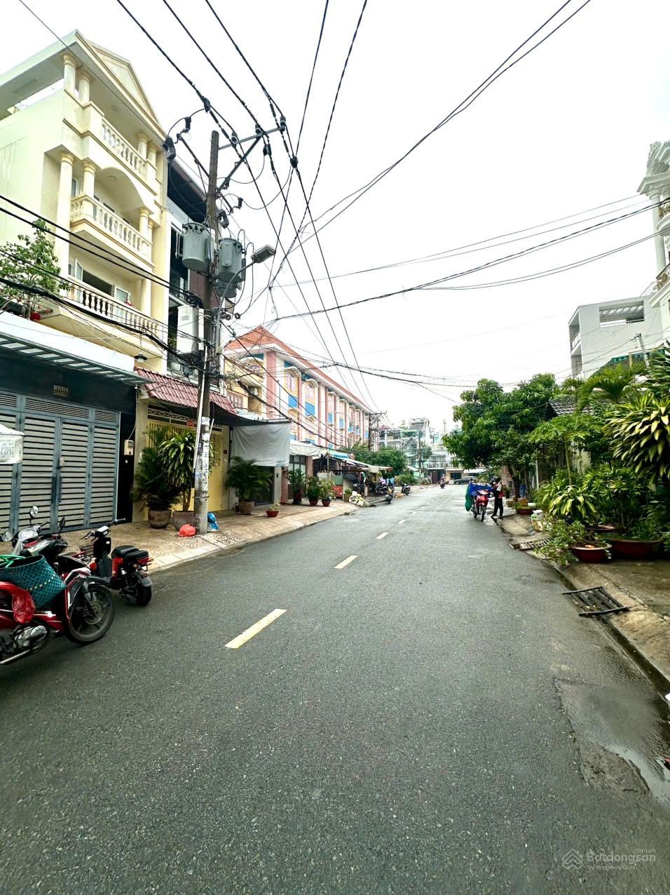 Bán nhà mặt tiền 3 tầng BTCT đường Cư Xá Phú Lâm D phường 10 quận 6