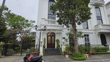 Biệt thự Thạch Bàn Lakeside - Long Biên - lô góc - vỉa hè rộng - oto tránh đỗ - thang máy