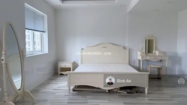 Căn 3PN mặt tiền Bến Vân Đồn, sổ hồng sẵn chỉ 5.75 tỷ