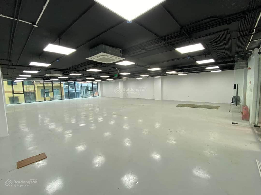 Khuất Duy Tiến còn sàn dt 100m2, 120m2, 150m2, 180m2 giá 20tr/th sàn đẹp lung linh đủ pccc Khuất Duy Tiến còn sàn dt 100m2, 120m2, 150m2, 180m2 giá 20tr/th sàn đẹp lung linh đủ pccc