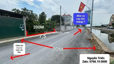 Hàng hot mặt đường kinh doanh giá 2x tr/1m2. DT: 200m2. Lô góc 2 mặt thoáng. Đường xe tải