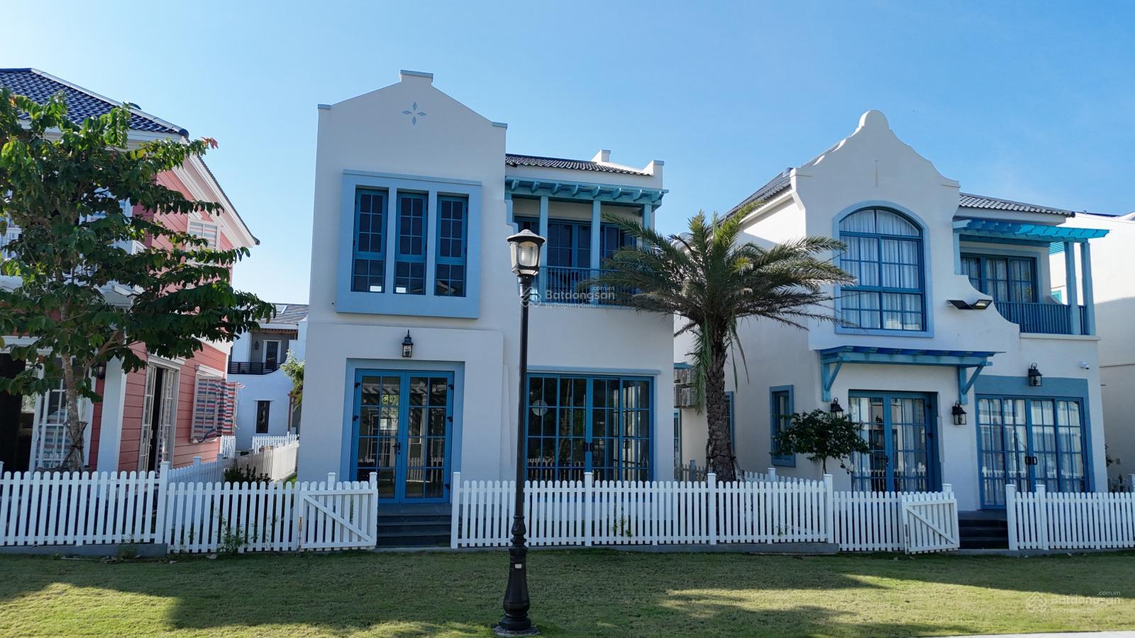 Biệt thự đơn lập 10x20m gần clubhouse giá 6.05 tỷ (toàn giá) thanh toán 5.8 tỷ - 0975 404 ***