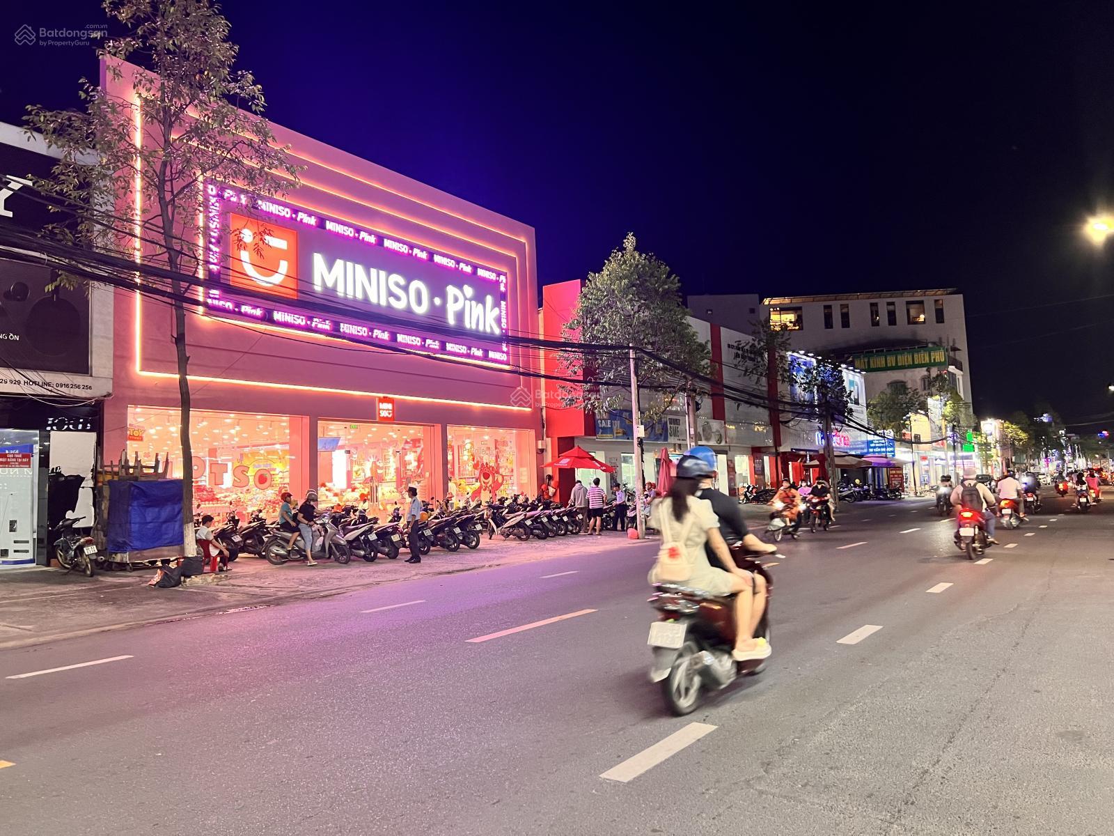 Cho thuê nhà mặt tiền 8.2m Phạm Văn Thuận, Biên Hòa