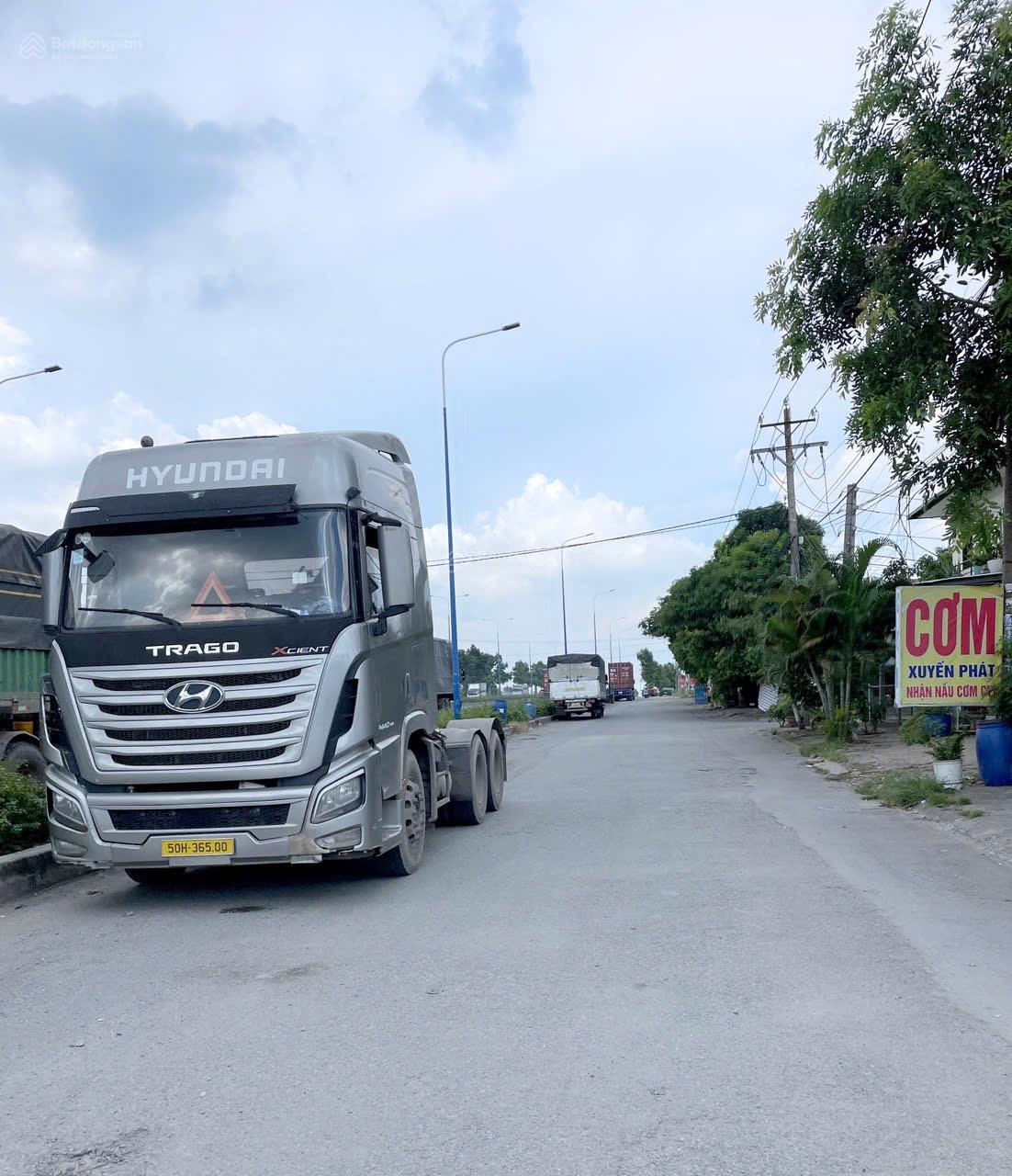 Cần bán kho xưởng dt 300m.tp dĩ an mặt tiền mỷ phước tân vạn giá tốt Cần bán kho xưởng dt 300m.tp dĩ an mặt tiền mỷ phước tân vạn giá tốt