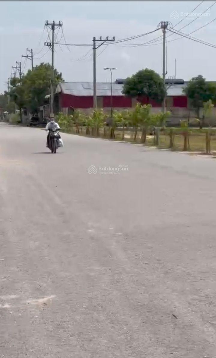 Bán 1,9 ha đất công nghiệp Phú Thọ. Giá 1,6 triệu/m2. Đất trả tiền 1 lần. Vay được NH. 0976 108 ***