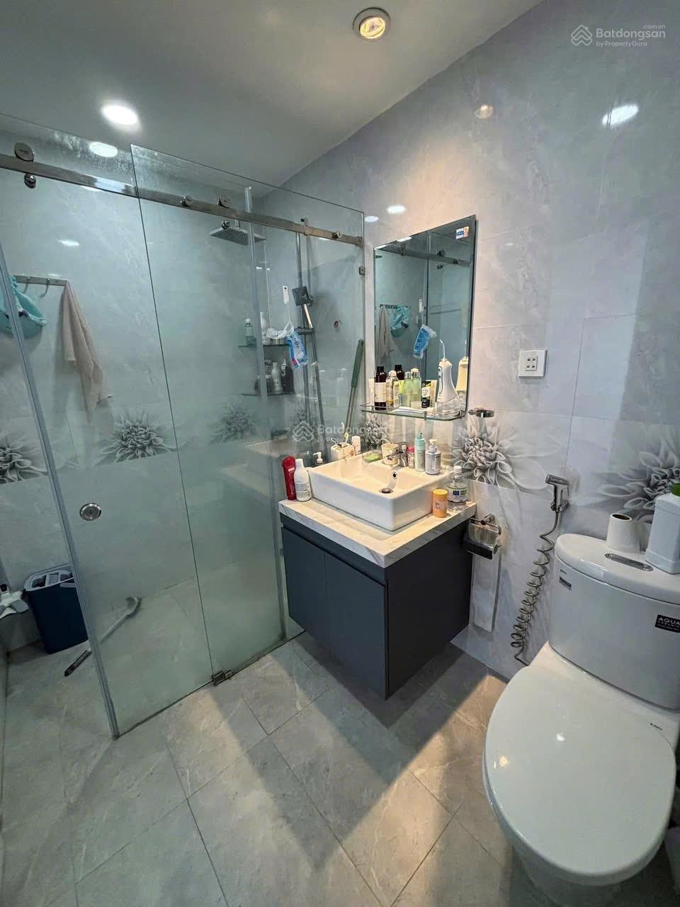 Căn hộ cao cấp Sunrise City: 76m2 - 2PN - 2WC đối diện Lotte Mart - khu dân trí cao