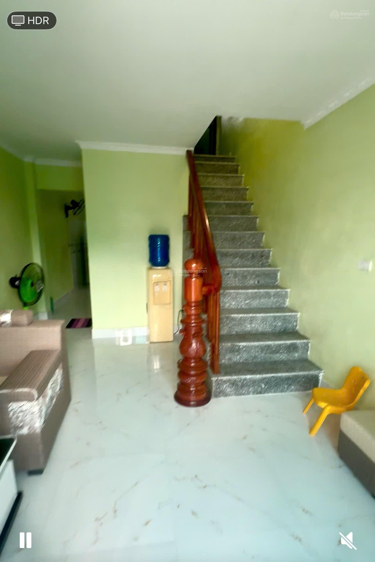 Bán nhà 2 tầng diện tích 35m2 đất xen kẹt