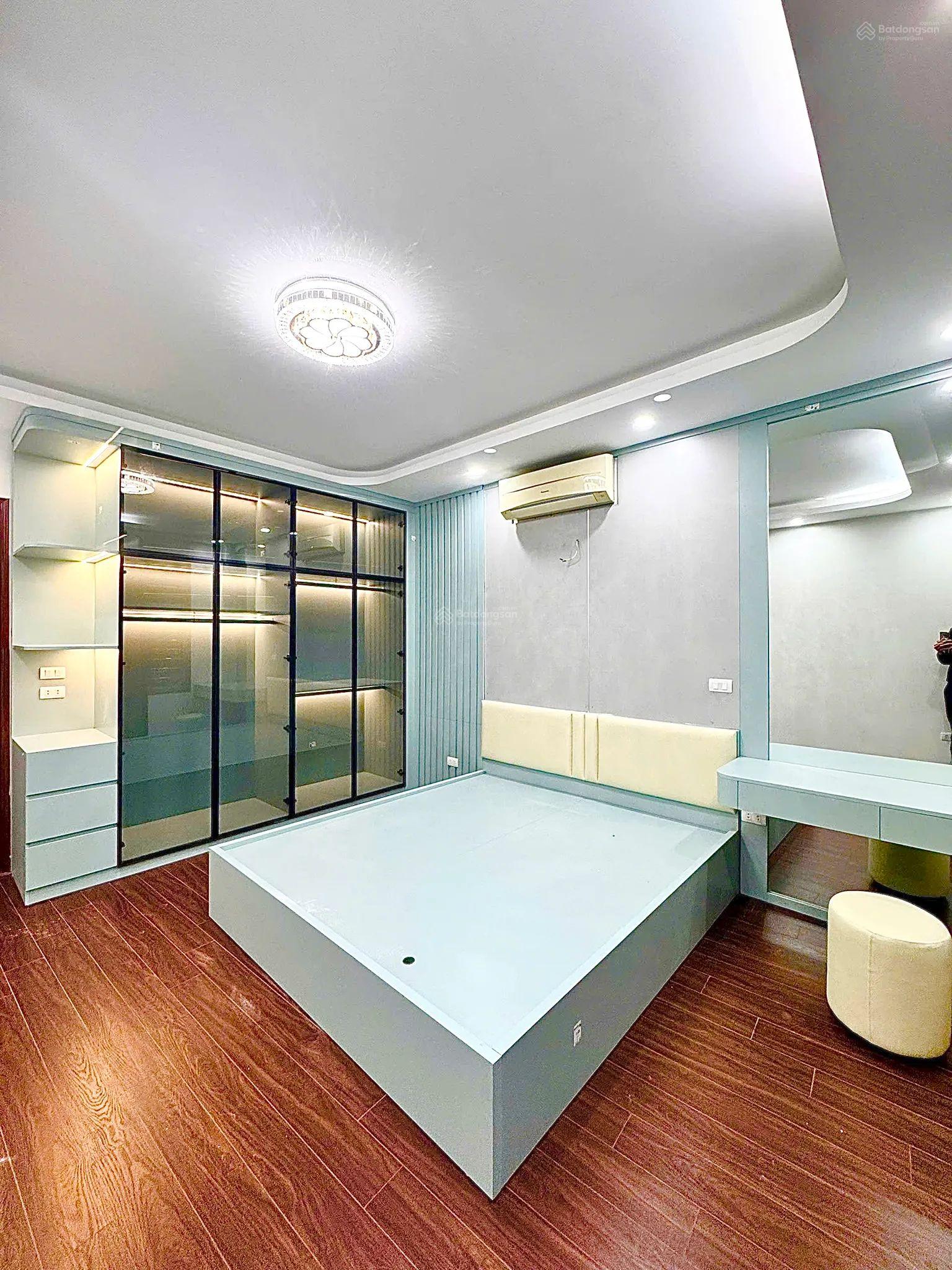 Bán nhà Trần Đại Nghĩa 40m2, 10 tỷ, 3PN, 5 tầng