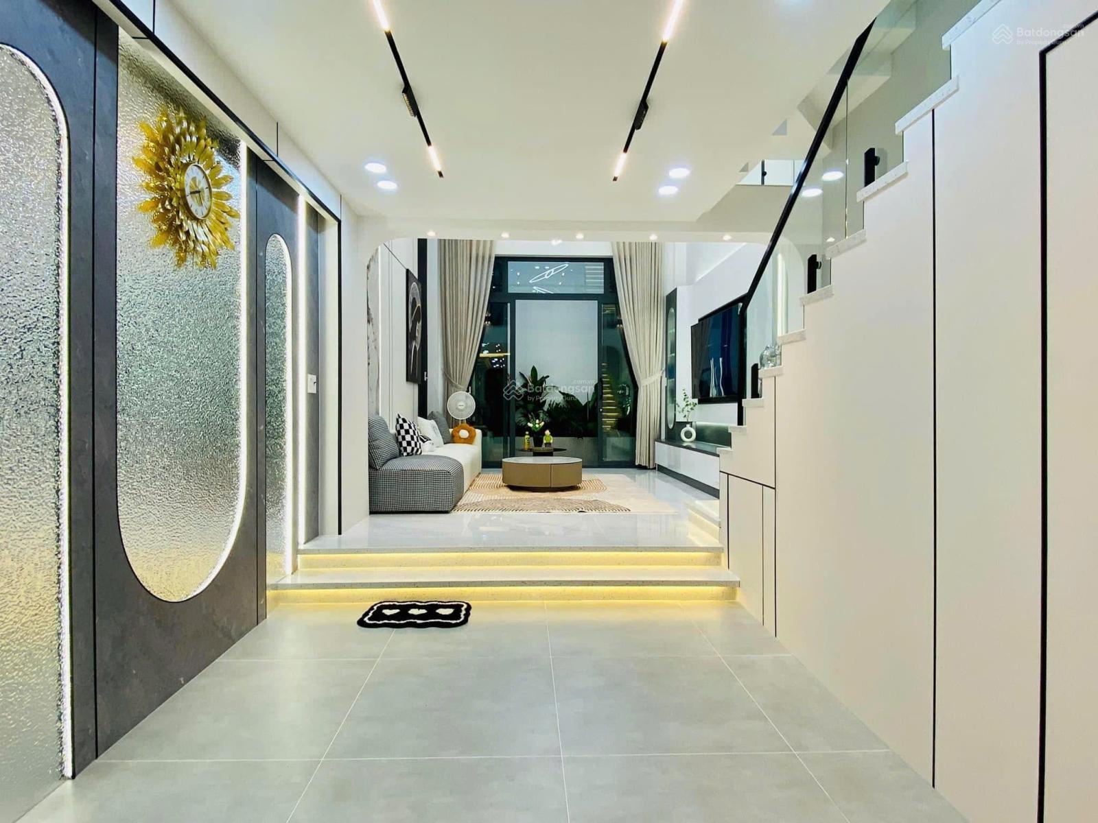Nhà gần mặt tiền DT 59.6m2 giá 3tỷ550tr Dương Quảng Hàm, P5, Q. Gò Vấp, đang cho thuê 30tr/tháng
