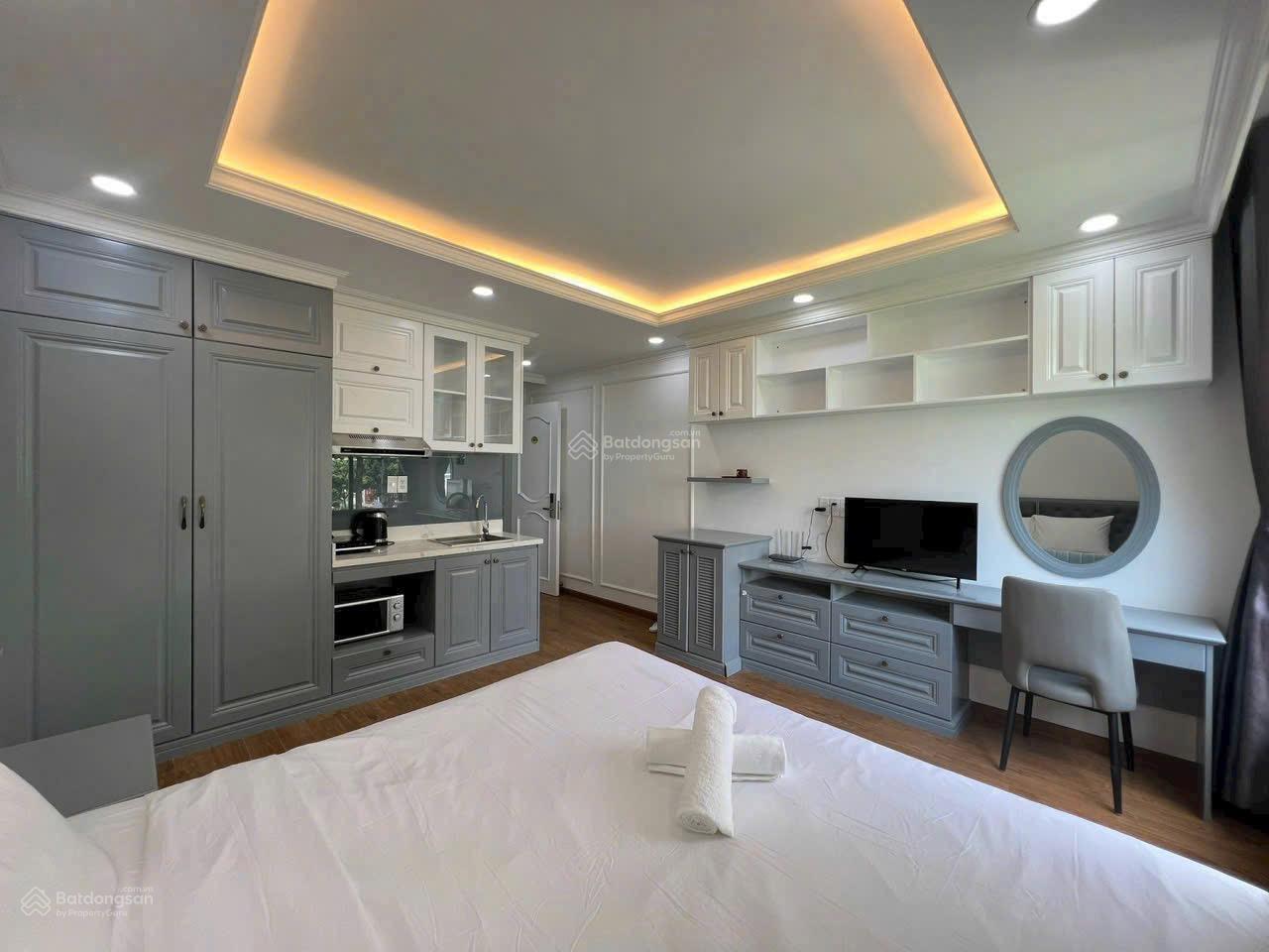 Bán nhà góc siêu vị trí Phạm Văn Nghị trung tâm Phú Mỹ Hưng Quận 7, DTSD 745m2