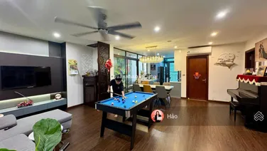 Bán CĂN HỘ 170 Đê La Thành, dt 142.6m2, gồm 3PN, 3VS, 3Logia. Full nội thất. Giá 11 tỷ thương lượng