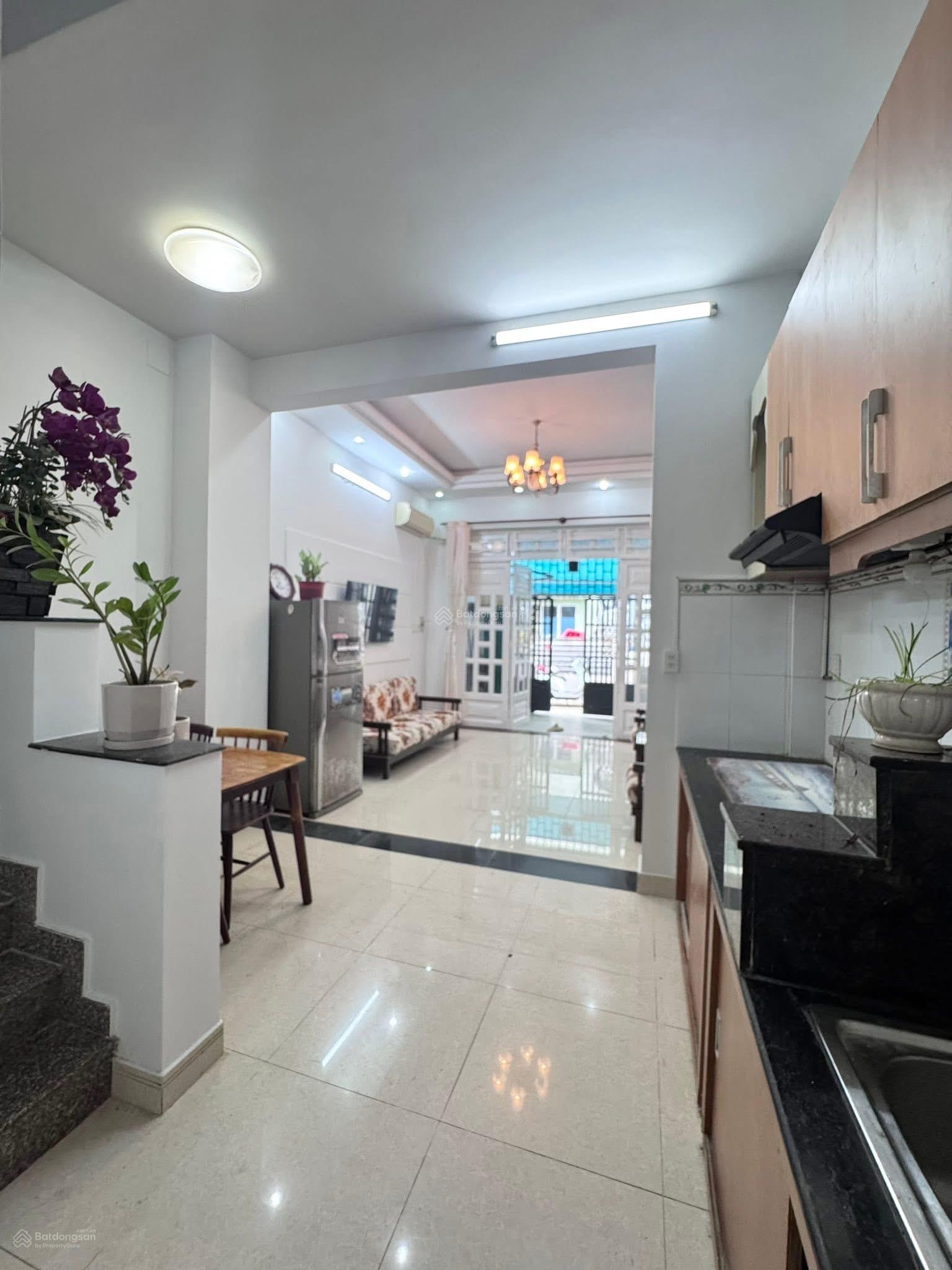 Nhà 4x10.5 xây 3 lầu hẻm xe hơi Nguyễn Văn Khối F9 GV.