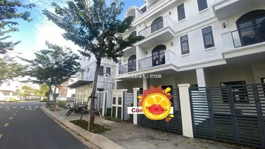 Bán gấp nhà liên kế 1 trệt 3 lầu đẹp dự án Lavida, hỗ trợ tất toán NH, LH Võ Thủy 0901 681 ***
