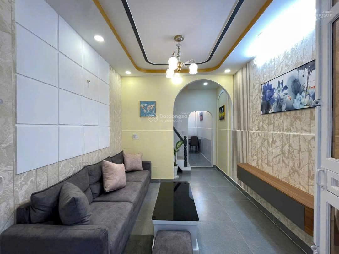Nhanh thì còn! Nhà Lê Văn Sỹ, Phường 14, Quận 3. Nhà SHR, DT 64m2 giá 2tỷ050tr Nhanh thì còn! Nhà Lê Văn Sỹ, Phường 14, Quận 3. Nhà SHR, DT 64m2 giá 2tỷ050tr
