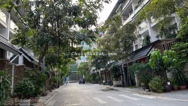 Nhà đẹp - sổ phân lô - ô tô tránh - vỉa hè rộng - kinh doanh - hiếm rất ít nhà bán