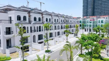 Chính chủ gửi bán biệt thự Ciputra 140m2, 3 tầng 1 hầm ở ngay, giá 54 tỷ. Liên hệ: 0989 862 ***