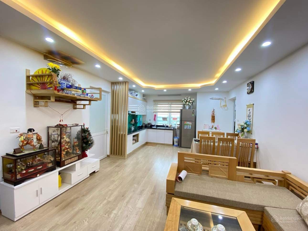 Chính chủ cần bán căn hộ 85m2 gồm 2 ngủ, 2vs. Chung cư Dương Đình Nghệ nội thất đầy đủ giá 5,9 tỷ