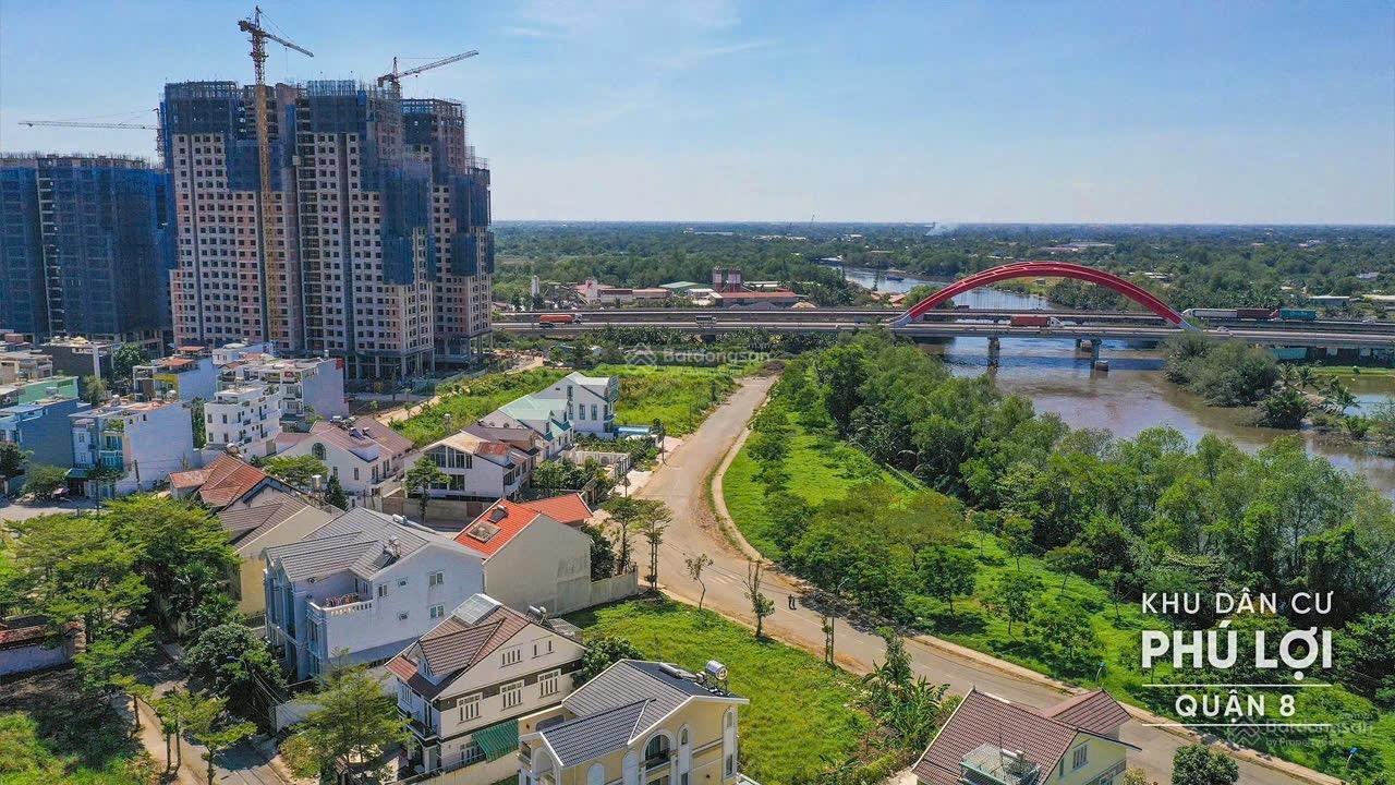 Lô đất sát mặt tiền 30m kế góc sát bên quán cf Trung Nguyên kinh doanh được, DT 5x24 (120m2)