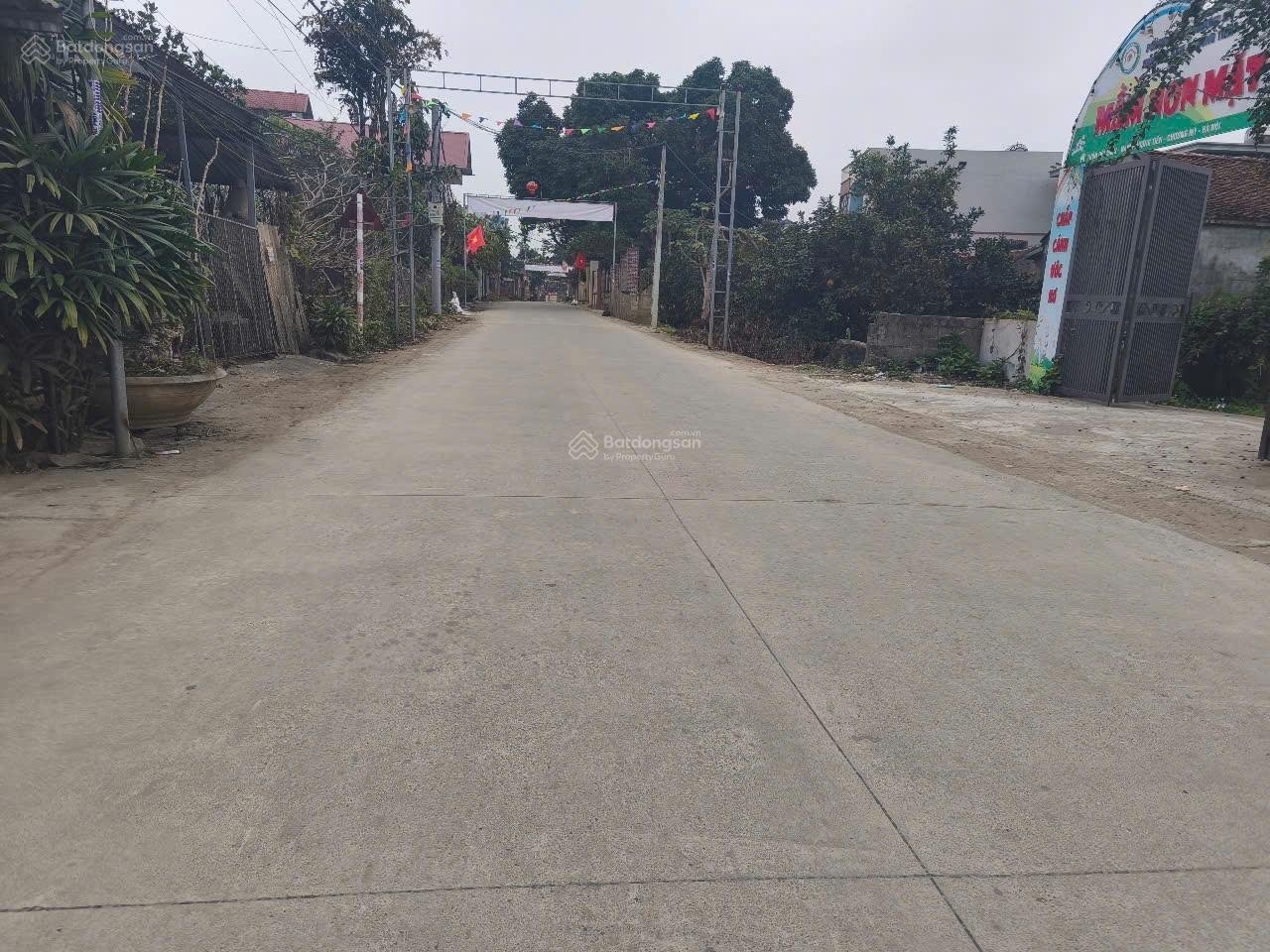 2. X tỷ 112m2 75m2 thổ cư trục chính liên huyện tại xuân mai Hà Nội