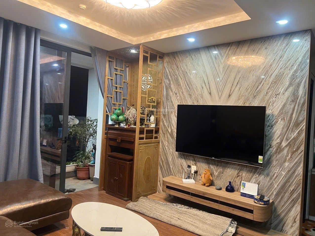Chính chủ cần bán căn hộ diện tích 92m2 thiết kế 2N2VS nhà full nội thất view thoáng giá 8,2 tỷ Chính chủ cần bán căn hộ diện tích 92m2 thiết kế 2N2VS nhà full nội thất view thoáng giá 8,2 tỷ