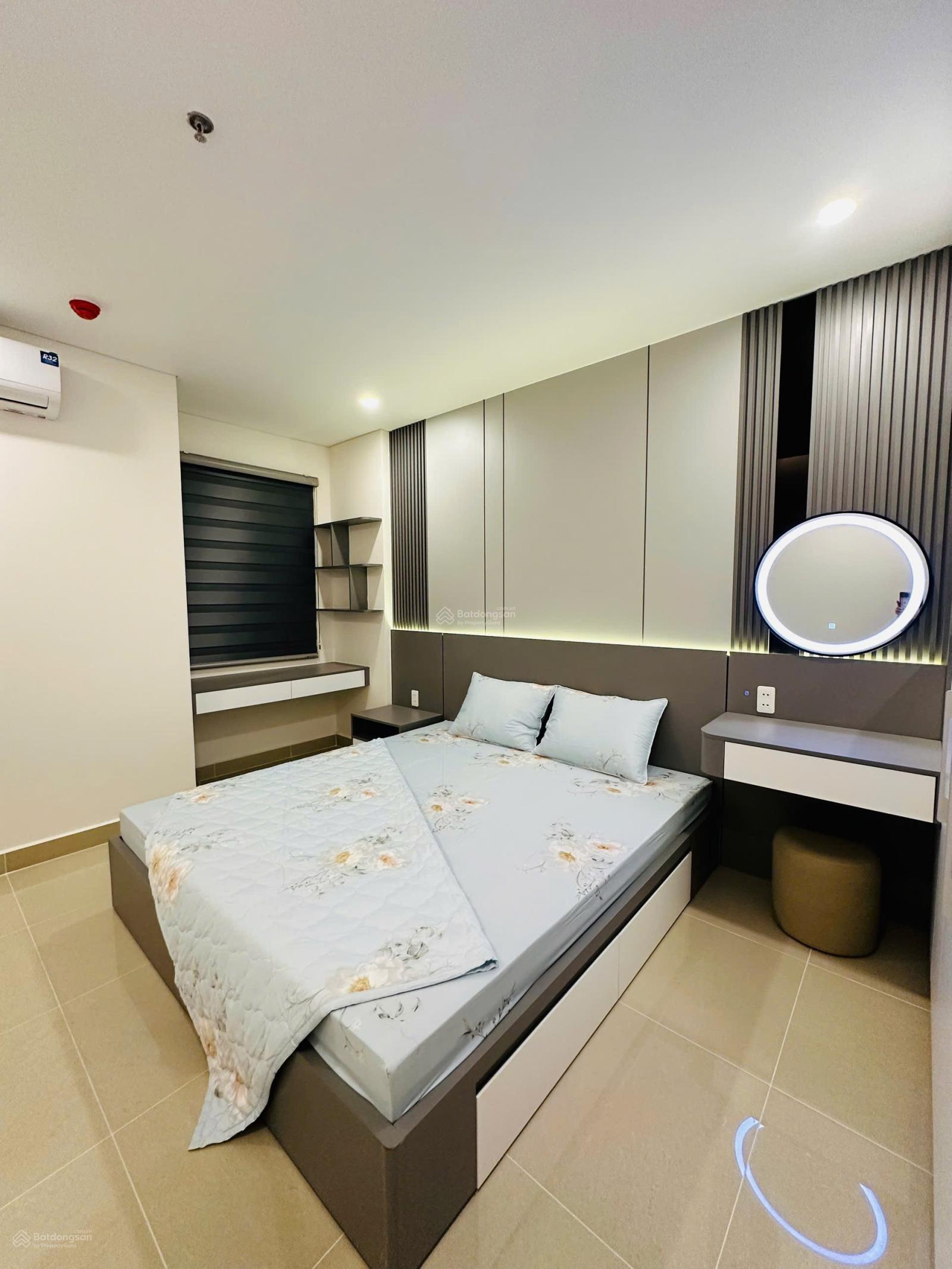 Bán căn hộ 2PN CT2 VCN Phước Long nội thất xịn đẹp, tầng trung view đẹp, giá tốt nhất thị trường