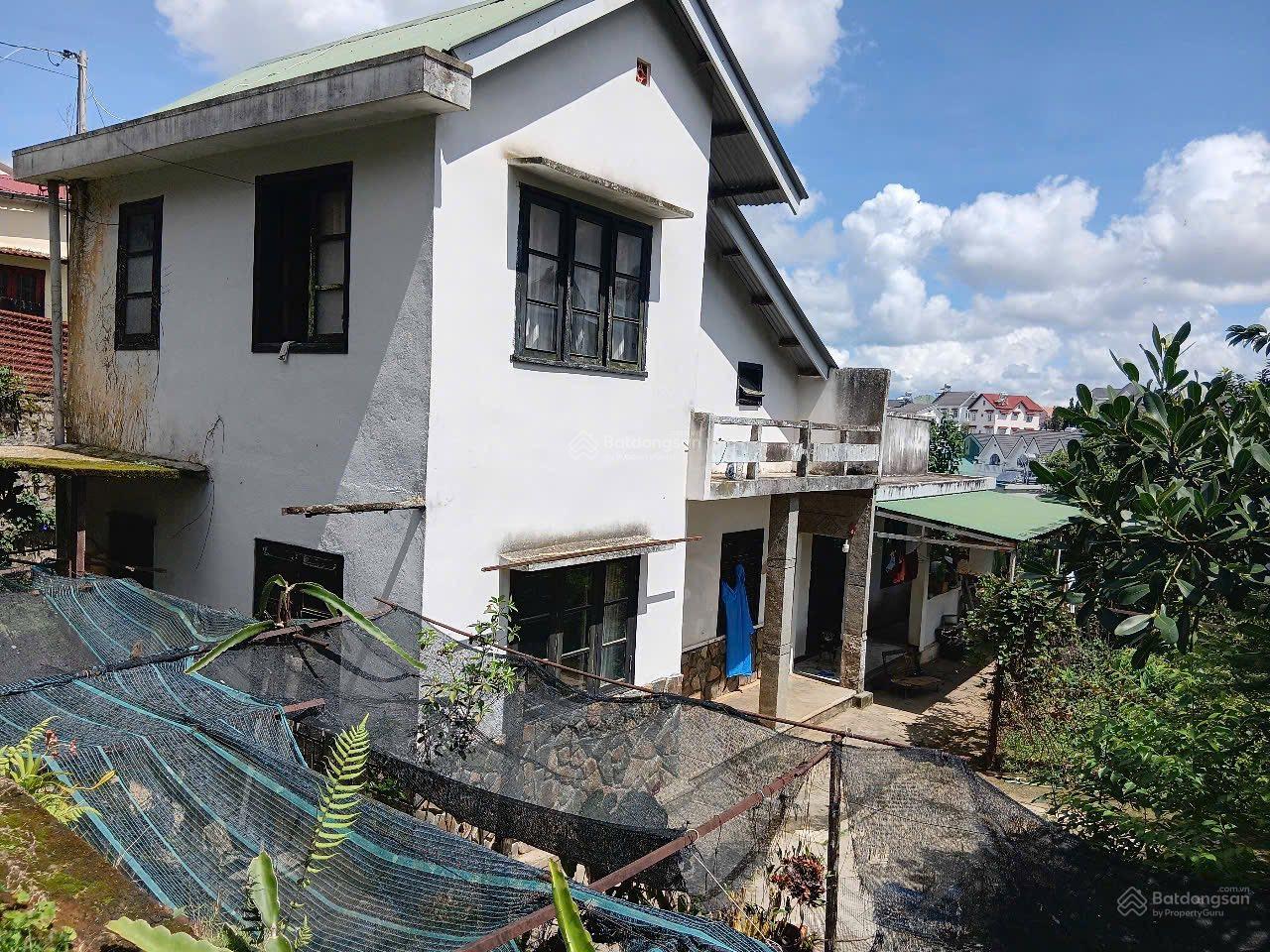 Cần tiền bán nhà và đất rộng gần trung tâm TP. Đà Lạt, đường Nguyễn Đình Chiểu 1700m2