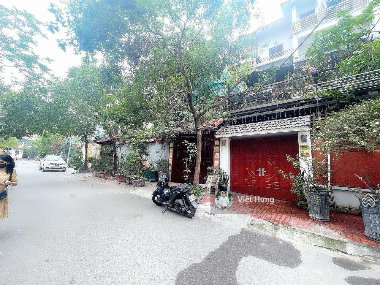Chính chủ bán căn LKBT Phùng Khoang DT 147m2*MT 7m, đường ôtô tránh. Xây 5 tầng sân vườn rộng. SĐCC