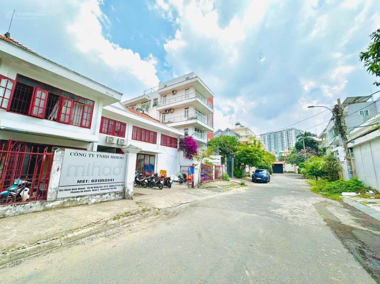 Biệt thự cũ 621m2 (ngang 20m) đường 12m ngay Trần Não - giá 85 tỷ Tl